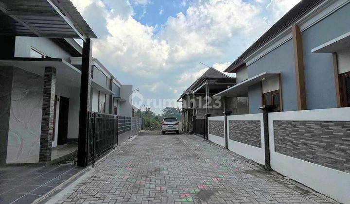 Murah Istimewa! Rumah Baru Mewah Limasan Modern Dengan Tata Ruang Lega Di Jalan Kaliurang Km 13 Ngemplak Sleman Dekat Pasar Jangkang 2