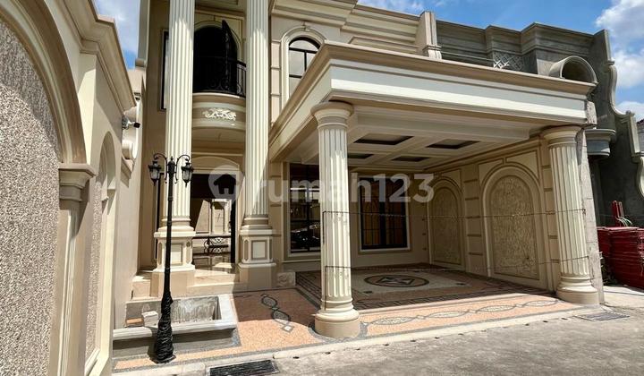 Premium 2-Story Luxury House in Johar Mansion Housing, Corner Unit A7 with Private Pool in Banyuraden Gamping Sleman. 2