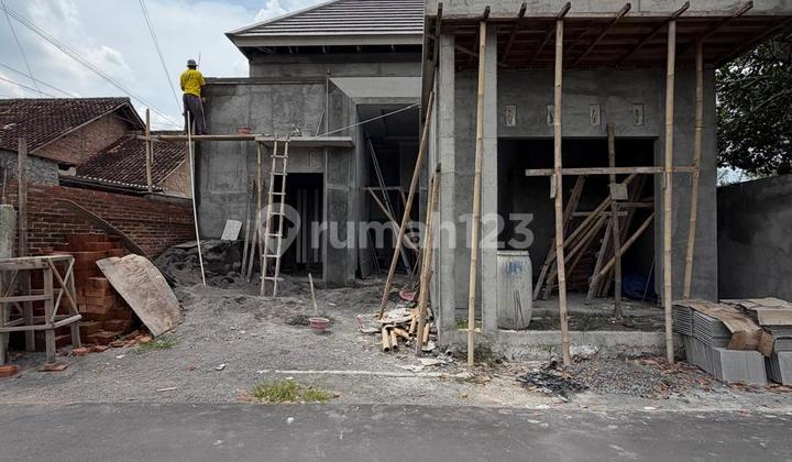 New Luxurious Modern Aesthetic House in Sumberadi Mlati Sleman Near Sleman Government Complex &amp; Cebongan Market 2