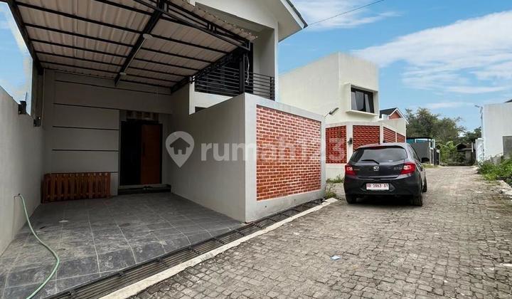 Villa Modern Dan Estetik - Siap Operasional Full Furnished Di Perumahan Kawasan Villa Jalan Palagan Km. 16 Donokerto Sleman 2