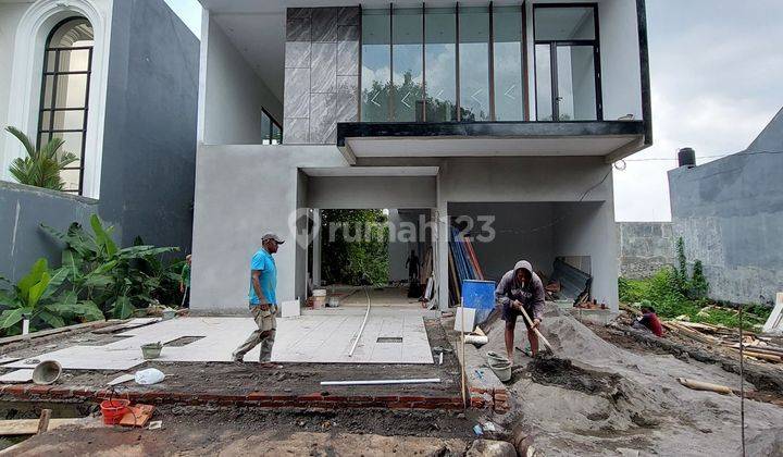 Rumah Mewah Modern 2 Lantai Kontemporer Stratefis Di Banyuraden Gamping Sleman Dekat New Al Azhar   1