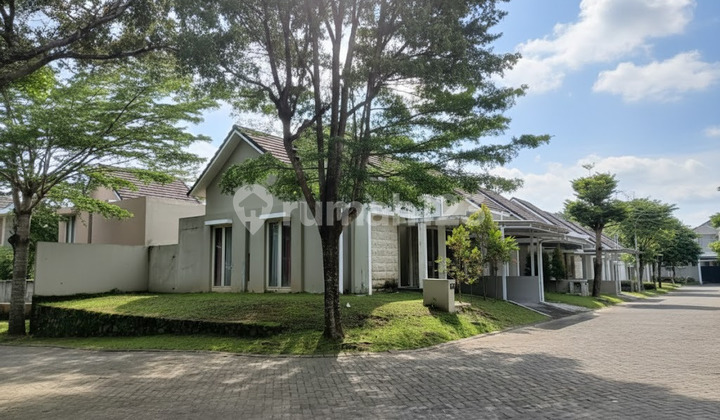 Rumah Mewah Dengan Tanah Luas Hook Dalam Perumahan Elite Citra Grand Mutiara Jalan Wates Km. 9 Gamping Sleman