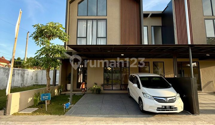 Luxury 2-Story Scandinavian Concept House in a Residential Area Near Al Azhar and Hyatt Palagan Hotel 2