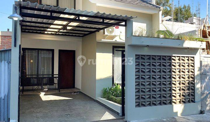 Rumah Cantik Modern Kekinian Eksotik Dengan Mezanin Di Wedomartani Ngemplak Sleman Dekat Budi Mulia Tajem 1