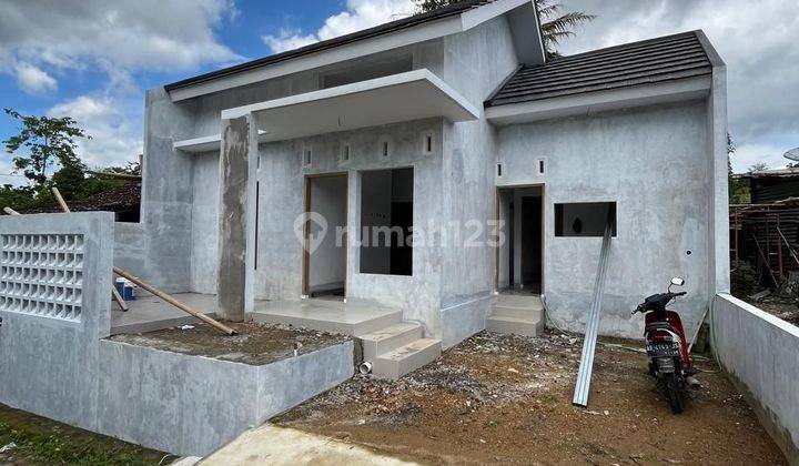 Murah Banget ! Rumah Baru Cantik Fresh Modern Di Sidoluhur Godean Sleman Dekat Pasar Godean 2