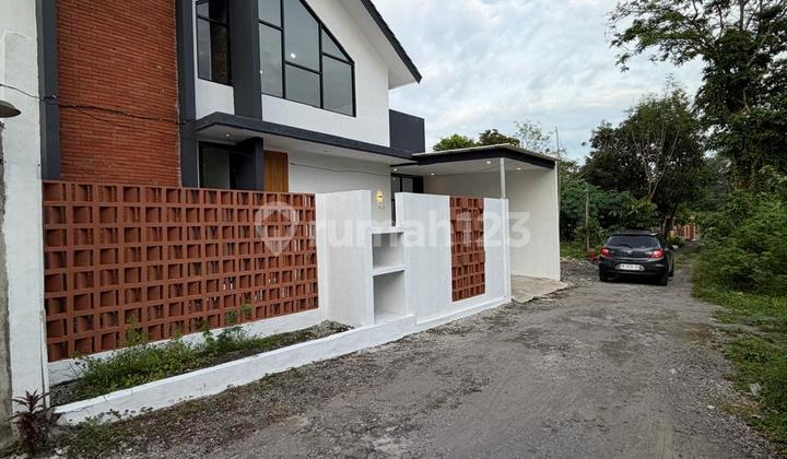 Rumah Cantik Scandinavian Modern di Purwomartani Kalasan Sleman Dekat Perumahan Pertamina 2