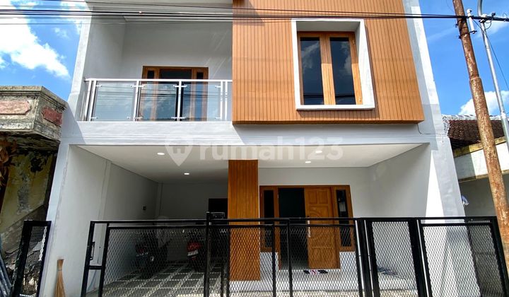 Rumah Baru Mewah 2 Lantai Istimewa Dalam Ringroad di Jalan Magelang Km 6 Sinduadi Mlati Sleman Dekat Jcm Mall Rumah Baru Mewah 2 Lantai Istimewa Dalam Ringroad di Jalan Magelang Km 6 Sinduadi Mlati Sleman Dekat Jcm Mall