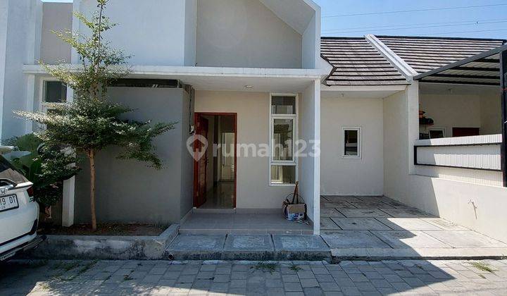 Rumah Baru Cantik - Harga Super Murah Desaign Scandinavian Dalam Perumahan Di Tamanan Banguntapan Bantul Dekat Giwangan 2