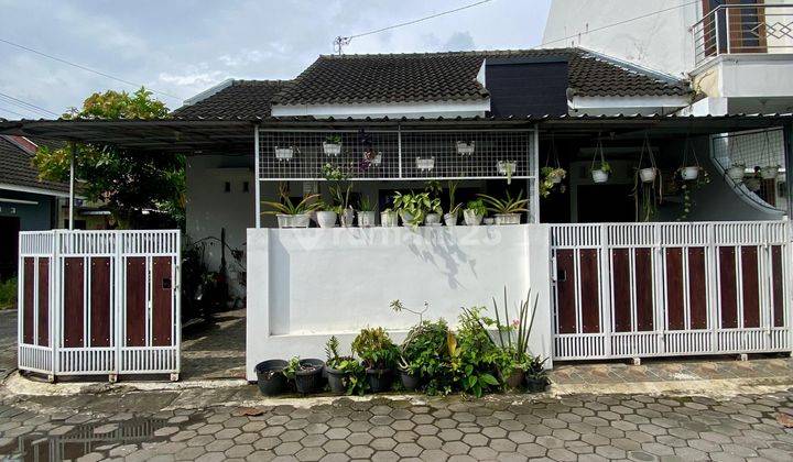 Rumah Cantik Hook Terawat Rapi Dalam Perumahan Security 24 Jam Di Potorono Banguntapan Bantul 2