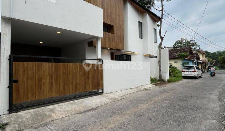 Rumah Baru Mewah 2 Lantai Modern Kekinian Di.dekat Candi Sambisari Purwomartani Kalasan Sleman 2