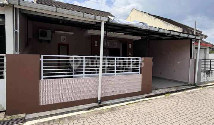 Beautiful Minimalist House in a Housing Estate in Kalitirto, Berbah, Sleman, Near Berbah Gas Station 2