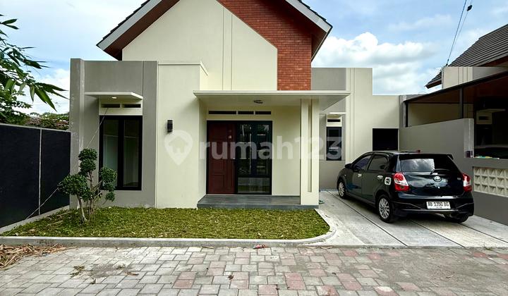 ******** Masa Pensiun! Rumah Cantik Modern Scandinavian Kekinian Dalam Mini Cluster Di Wedomartani Ngemplak Sleman