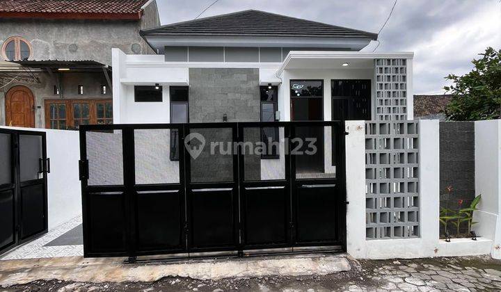 Rumah Mewah Cantik Design Modern Limasan Dekat Kampus Uii Jalan Kaliurang Dan Dekat Ke Jalan Palagan 2