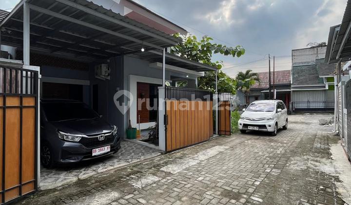 Beautiful Modern House With Mezzanine Full Furnished in Griya Tamantirto Kasihan Bantul Cluster Near Gunung Sempu & Pusdiklat 2