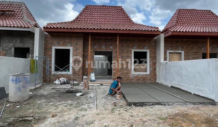 Rumah Baru Etnik Klasik Bata Ekspose Jawa Modern Dalam Perumahan Di Turi Sleman 1