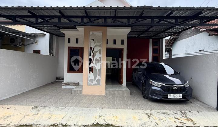 Murah Banget‼️Rumah Baru Cantik di Mrisi Tirtonirmolo Kasihan Bantul Dekat Kasongan 1