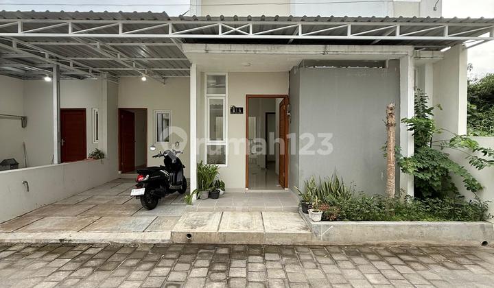 Very Cheap‼️Get It Fast‼️Beautiful Scandinavian House - In a Housing Complex on Jalan Imogiri Timur, Banguntapan, Bantul 1
