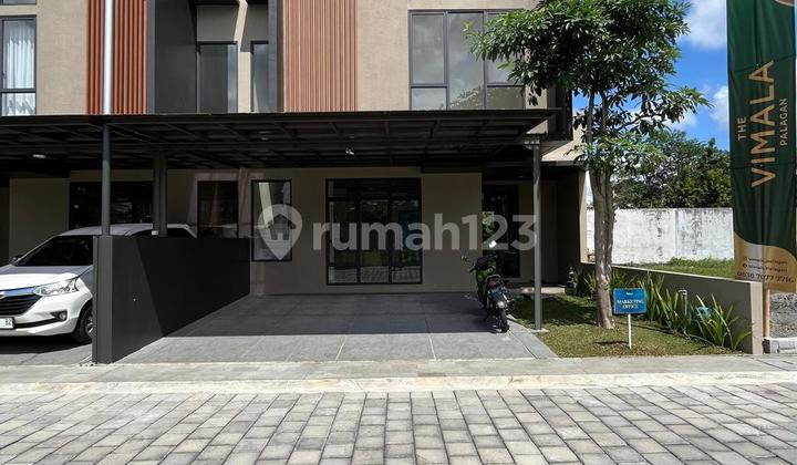 Rumah Mewah Elegan Konsep Scandinavian 2 Lantai Dalam Perumahan Di Jalan Palagan Km. 7.5 Dekat Hotel Hyatt Rumah Mewah Elegan Konsep Scandinavian 2 Lantai Dalam Perumahan Di Jalan Palagan Km. 7.5 Dekat Hotel Hyatt
