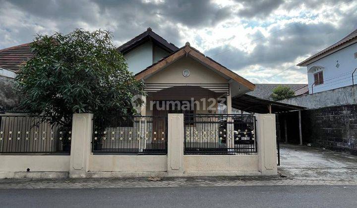 Di Kontrakkan 2 Rumah Coklat Tenang Nyaman Luas Di Maguwoharjo Depok Sleman Dekat Kampus Instiper Maguwo 2