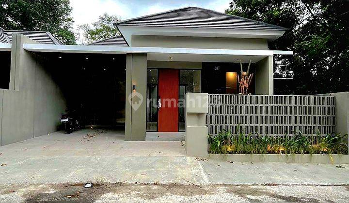 Rumah Cantik Mewah Modern Kekinian - Strategis Di Ngemplak Sleman Dekat Pasar Jangkang 1