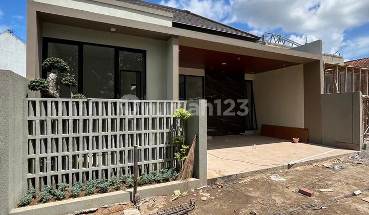 Rumah Baru Mewah Limasan Modern Industrial Di Maguwoharjo Depok Sleman Dekat Pasar Stan Maguwo