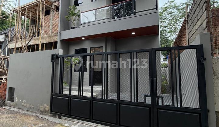 Termurah 2 Lantai‼️Rumah Mewah Kontemporer Modern 2 Lantai Dalam Perumahan di Jalan Kaliurang Km 13 Ngemplak Sleman Dekat Pasar Jangkang 1