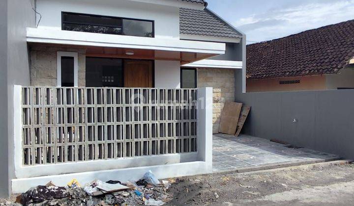 Rumah Cantik Minimalis Modern - Harga Murah Lokasi Strategis Di Tirtoadi Mlati Sleman 2