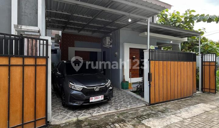 Rumah Cantik Modern Dengan Mezanin Full Furnished Dalam Cluster Griya Tamantirto Kasihan Bantul Dekat Gunung Sempu & Pusdiklat Rumah Cantik Modern Dengan Mezanin Full Furnished Dalam Cluster Griya Tamantirto Kasihan Bantul Dekat Gunung Sempu & Pusdiklat