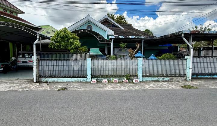 Rumah Luas Hook Strategis Bangettepi Jalan Aspal Dalam Ringroad di Sorowajan Dekat Kampus Uin dan Amplaz Mall 2