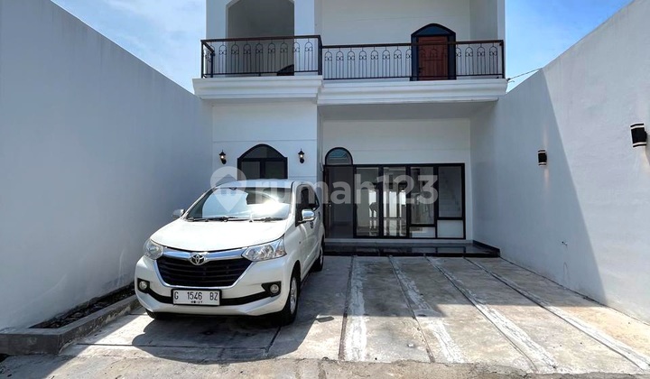 Rumah Baru Klasik 2 Lantai Modern Di Widodomartani Ngemplak Sleman Dekat Pasar Jangkang Rumah Baru Klasik 2 Lantai Modern Di Widodomartani Ngemplak Sleman Dekat Pasar Jangkang