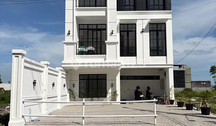 Exclusive Luxury 3-Story & Rooftop Kos with 35 Fully Furnished Rooms in Premium Seturan Area Near UPN Campus and Many Other Elite Campuses 1