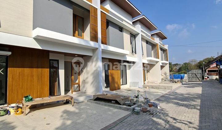 Modern Contemporary 2-Storey Luxury Home in a 5-Unit Mini Cluster in Tlogoadi, Mlati, Sleman, Near RSA UGM Jombor 2
