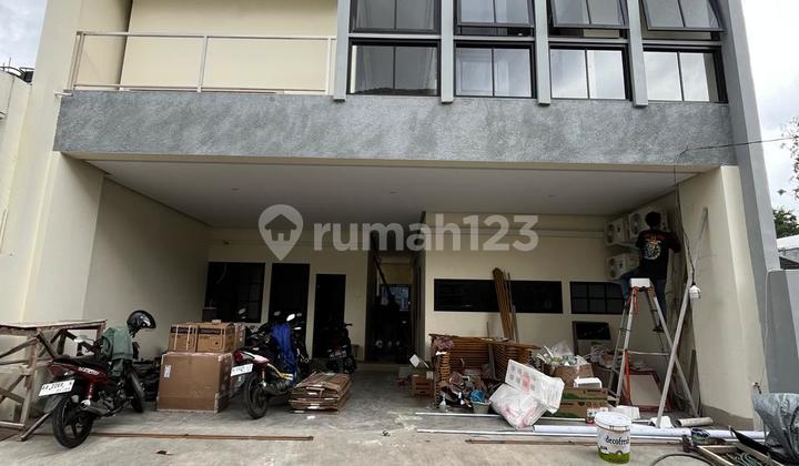 Kost Exclusive Modern 2 Lantai 11 Kamar Tidur Fully Furnished Di Jalan Monjali Dekat Kampus Ugm Dan Rs. Sarjito Kost Exclusive Modern 2 Lantai 11 Kamar Tidur Fully Furnished Di Jalan Monjali Dekat Kampus Ugm Dan Rs. Sarjito