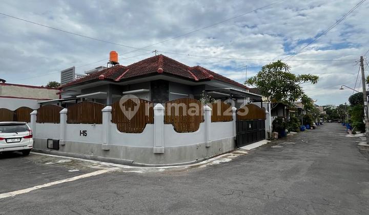 Luxury Hook House with Large Land in Elite Residential Area in Wedomartani Ngemplak Sleman Near Jogjabay