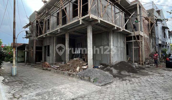 Exclusive Boarding House 19 Rooms Hook Inside Housing Complex in Condong Catur Near Various Campuses UPN, UII, YKPN, AMIKOM, Atma Jaya, Instiper, UNY, UGM 1