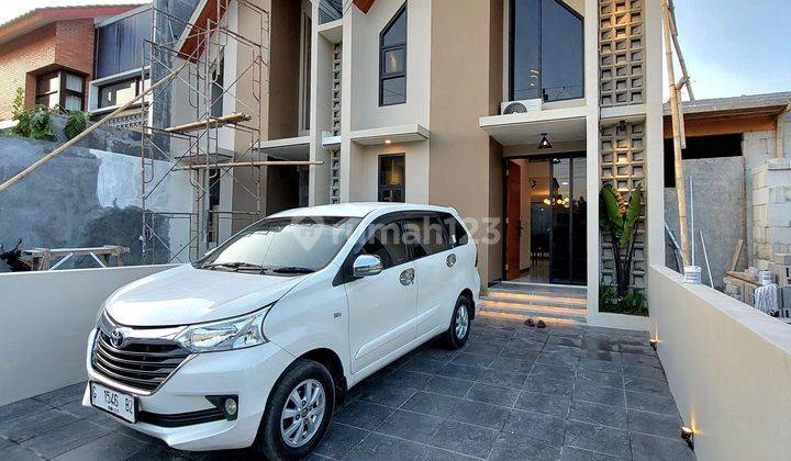 Rumah Mewah 2 Lantai Scandinavian Kekinian - Fully Furnished Harga Murah Di Timur Pasar Gentan Jalan Kaliurang Km 9.5 Ngaglik Sleman 1