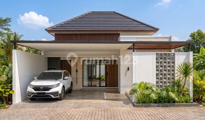 Murah Banget 2 Unit‼️Rumah Baru Limasan Modern Kekinian di Caturharjo Sleman Dekat Ibarbo Park dan Pasar Sleman Murah Banget 2 Unit‼️Rumah Baru Limasan Modern Kekinian di Caturharjo Sleman Dekat Ibarbo Park dan Pasar Sleman
