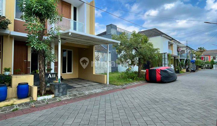 Rumah Baru 2 Lantai Strategis Dalam Perumahab Kuantan Town House.di Dekat Kampus Uad Terpadu Giwangan 2