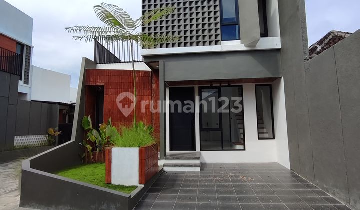 Rumah Cantik Modern Naturalis Estetik 2 Lantai Dekat Pasar Niten Jalan Bantul Dan Kampus Isi 2