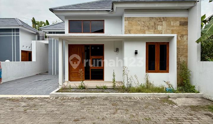 Rumah Cantik Modern Kekinian Dalam Mini Cluster di Mrisi Tirtonirmolo Kasihan Bantul Dekat Kasongan dan Pasar Niten