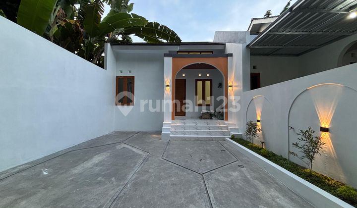Cheap Cheap Cheap ‼️Beautiful Minimalist House Near Sindet Elementary School, East Imogiri Road, and Nur Hidayah Hospital Cheap Cheap Cheap ‼️Beautiful Minimalist House Near Sindet Elementary School, East Imogiri Road, and Nur Hidayah Hospital