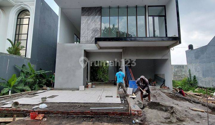 Rumah Mewah Modern 2 Lantai Kontemporer Stratefis Di Banyuraden Gamping Sleman Dekat New Al Azhar   2