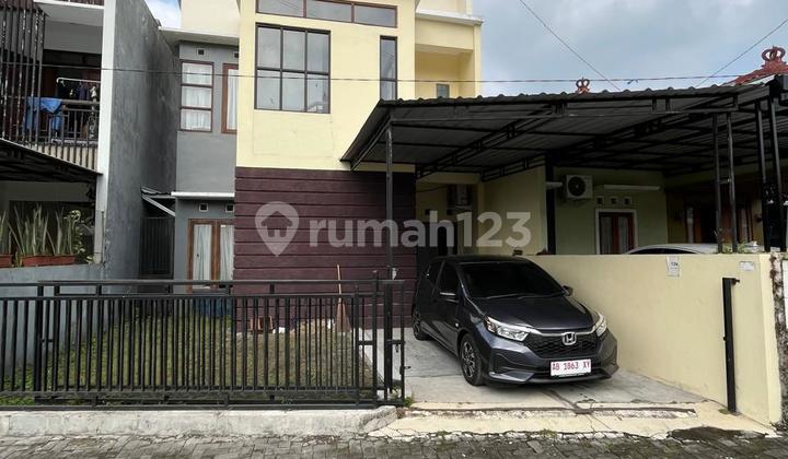 Rumah Cantik Minimalis 2 Lantai Harga Murah Di Jalan Damai Ngaglik Sleman Dekat Ke Ugm  2