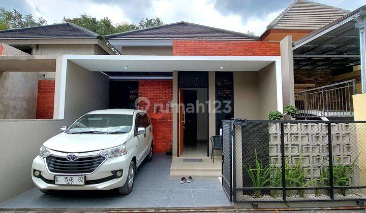 Rumah Cantik Modern Estetik Kekinian Fully Furnished Dengan Tata Ruang Fungsional Di Dekat Sd Model Wedomartani Ngemplak Sleman 2