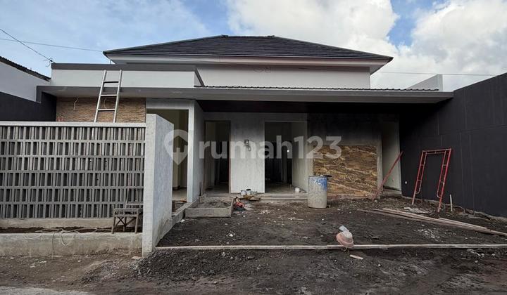 Rumah Kontemporer Modern dengan Tanah Luas di Purwomartani Kalasan Sleman Dekat Candi Sambisari 2
