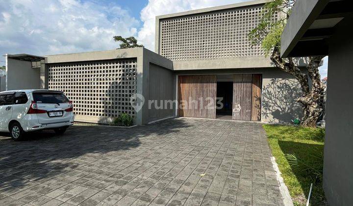 Rumah Industrial Modern Premium 2 Lantai Lux Estetik Dengan Tanah Luas Di Area Utara Pendowoharjo Sleman