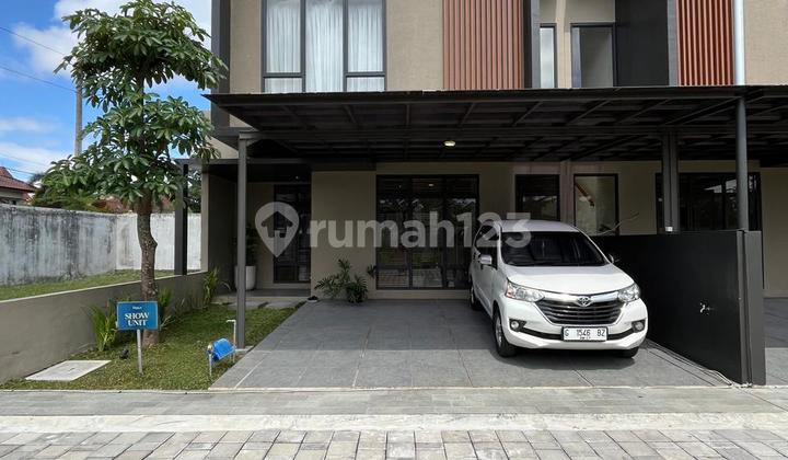 Elegant Luxury Scandinavian Concept 2-Story Fully Furnished House in a Residential Area on Jalan Palagan Km. 7.5, Near Hyatt Hotel 1