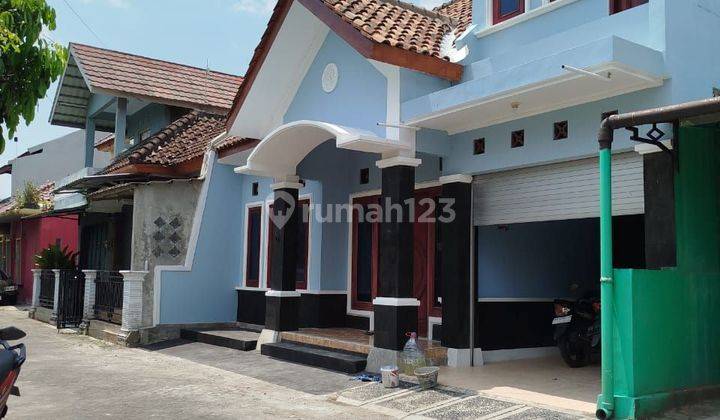 Murah Poll ! Rumah Biru 2 Lantai Dalam Perumahan Di Jalan Magelang Km 16 Margorejo Tempel Sleman 2