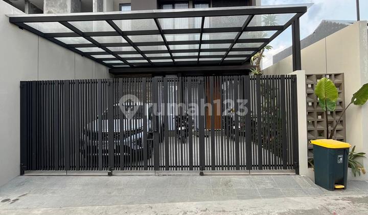 Contemporary Modern Luxury 2-Story Fully Furnished House in Wedomartani Ngemplak Sleman Near Maguwoharjo Stadium 2