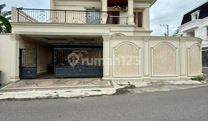 Premium Mediterranean Luxury 2-Storey House Fully Furnished with Swimming Pool in the City Near Malioboro and Tugu Jogja